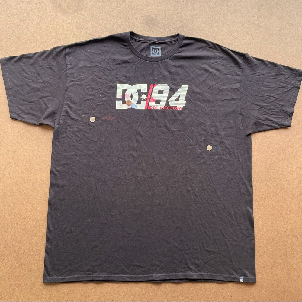 DCSHOECOUSA MENS BLACK TSHIRT SZ:XXL NWOT🏷